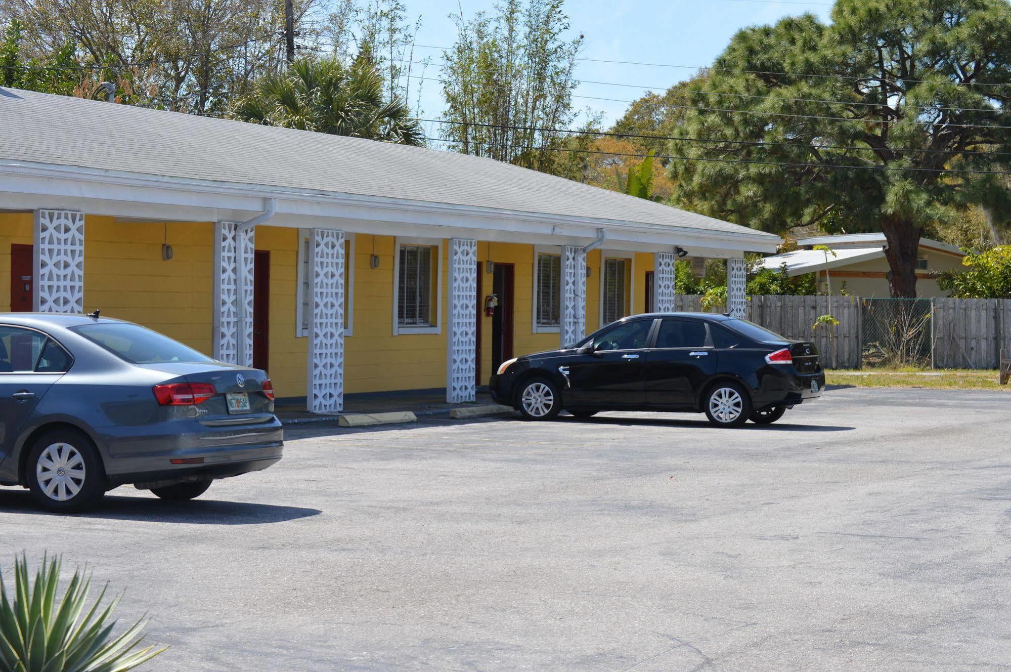 Siesta Inn Sarasota - Indian Beach Exterior foto